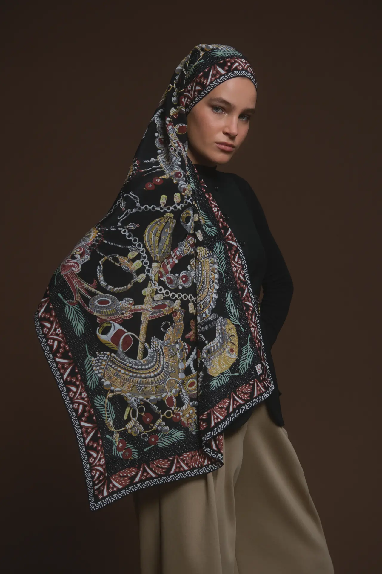 HİLLARD Black Crown