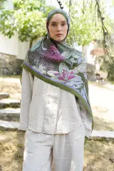 Inspired Fierra Desen Şal - Haki