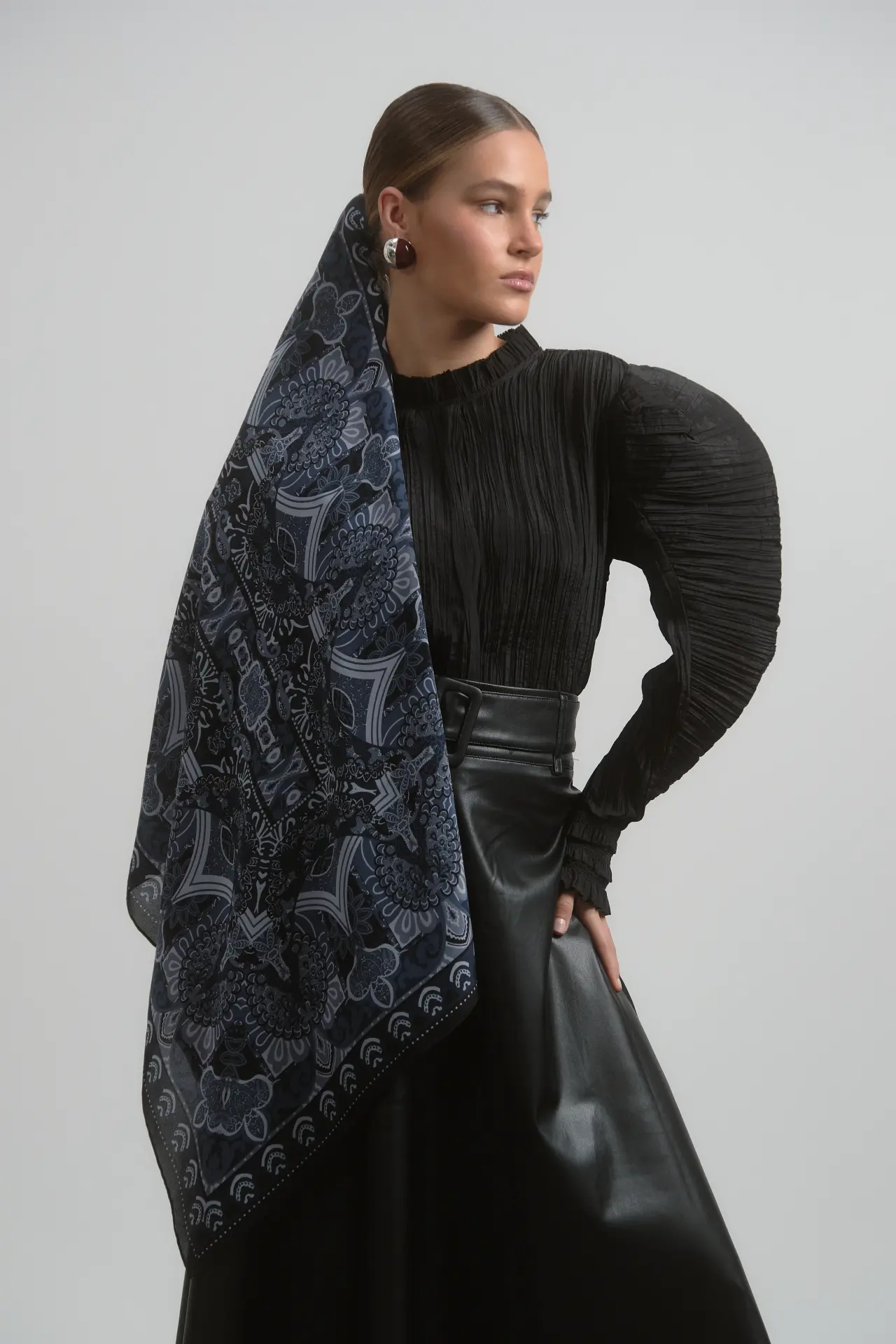 HİLLARD  Blue Lace