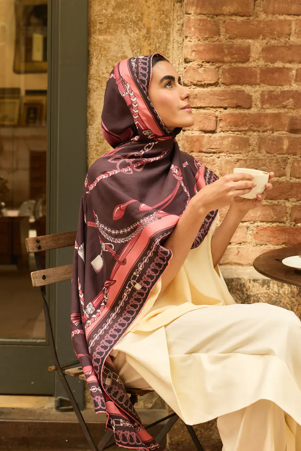 REVESİLK AND MORE /  Ale Şal Burgundy