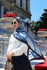 REVESİLK AND MORE /   Lunara Blue